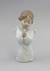 9998055 Praying Angel Porcelain Lladro Spain 13x8x7cm - Picture 1 of 4