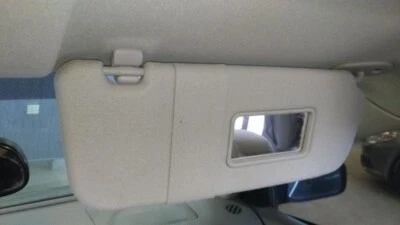 2005 - 2008 丰田卡罗拉右乘客内部遮阳板灰色 — 第 1/3 张图片