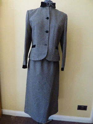 Chaqueta de lana a cuadros y falda recta vintage LAURA ASHLEY negra y beige S 14 Foto 1 de 4
