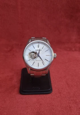 Seiko Presage Mens Auto Sapphire Crystal Steel Watch Skeleton Back 4R38-00D0 - Image 1 of 4