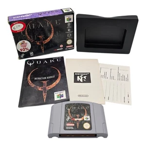 Gioco Quake N64 - Boxato e Completo di Manuale - PAL Nintendo 64 - Testato Ottime Condizioni - Foto 1 di 15