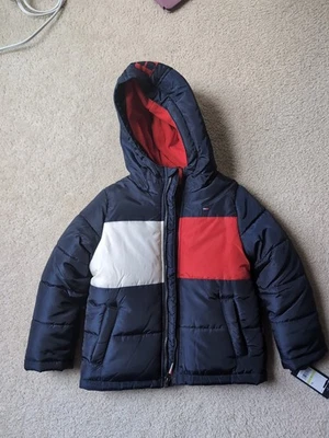 Chaqueta de invierno para niño Tommy Hilfiger talla 4 azul marino/rojo nueva con etiquetas Foto 1 de 4