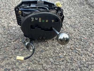 ☑️ CONJUNTO DE PALANCA DE CAMBIOS TRANSMISIÓN AUTOMÁTICA OEM LEXUS IS300 2001-2005 Foto 1 de 3