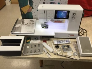 Bernette b77 Computerized Sewing and Quilting Machine - Picture 1 of 7
