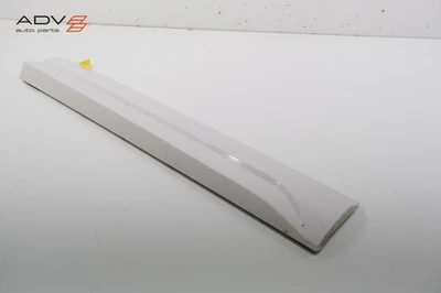 AUDI Q3 2016-2018 PUERTA DEL LADO DEL PASAJERO DELANTERO DERECHO MOLDURA INFERIOR OEM Foto 1 de 4