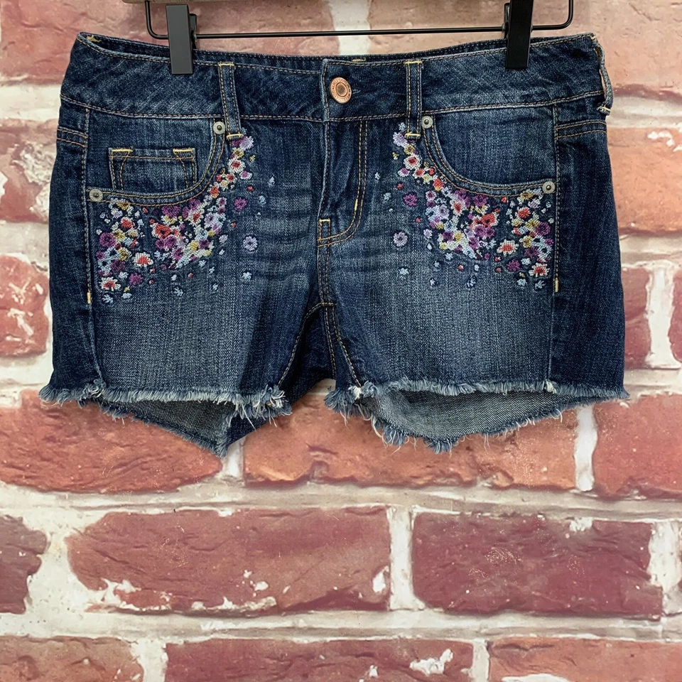 Pantalones Cortos American Eagle AEO Mujer Talla 4 Azul Denim Floral Bordado  Foto 1 de 4