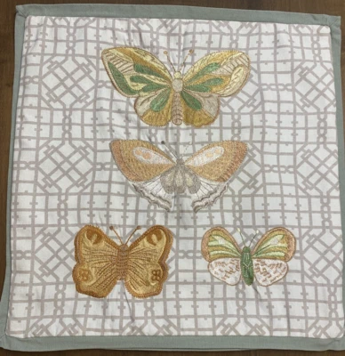 Funda de almohada Hallmark bordada mariposa con cremallera verde oro tostado beige 17 pulgadas Foto 1 de 4