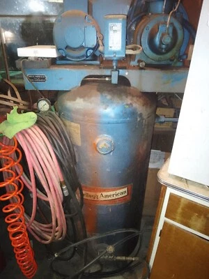 Compresor y manguera de tanque vertical Kellogg American de 60 galones, motor eléctrico.  Foto 1 de 4