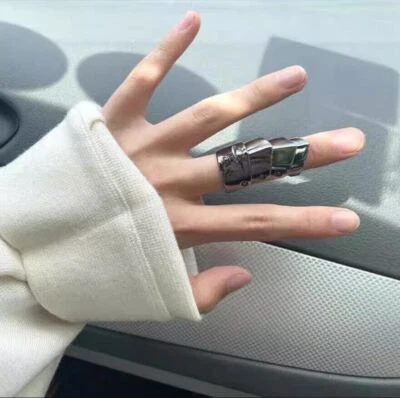 Manga NANA Oosaki Nana Anime Joint Armor Knuckle Gothic Finger Ring Jewelry Gift - Image 1 of 4