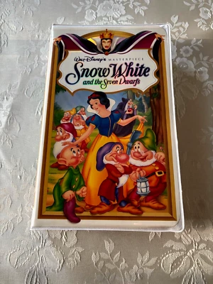 Rare 1994 1524 Snow White Disney Masterpiece With Ads Pristine - Image 1 of 4