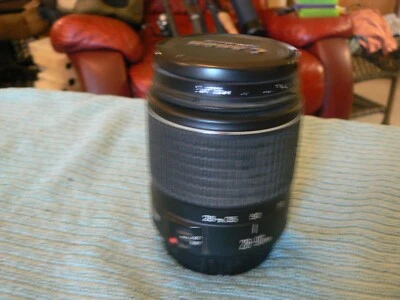 Canon Zoom Lens EF 28-90mm f/4-5.6 58mm with Caps - Image 1 of 4