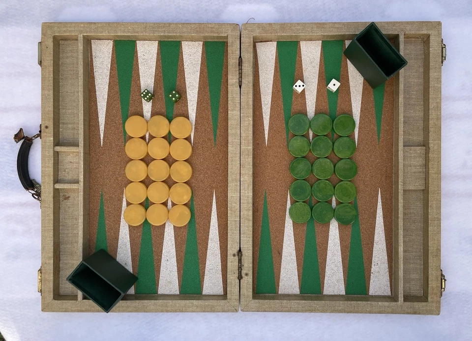 Vtg Backgammon Set  Green & Butterscotch 1.5" Bakelite Crisloid Linen Case Keys - Image 1 of 4