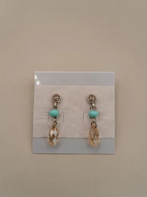 Pendientes colgantes perforados de cristal turquesa Brighton Foto 1 de 4