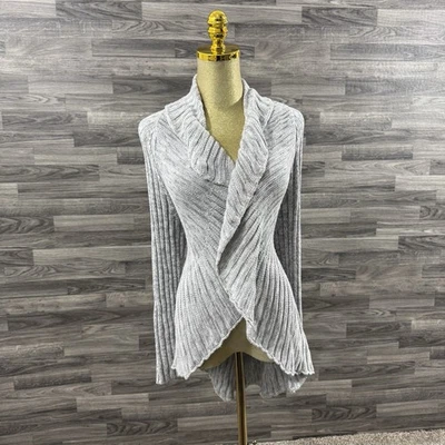 Cárdigan suéter acanalado frontal abierto talla PL gris drapeado cuello chal APT.9 para mujer Foto 1 de 4