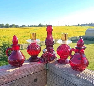 6pz Vintage Rosso Rubino Avon Vetro Decaturs, Portacandele e Profumo Campana  - Foto 1 di 18