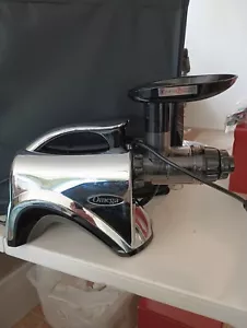 Omega NC900C Premium Juicer and Nutrition System spremiagrumi con accessori - Foto 1 di 8