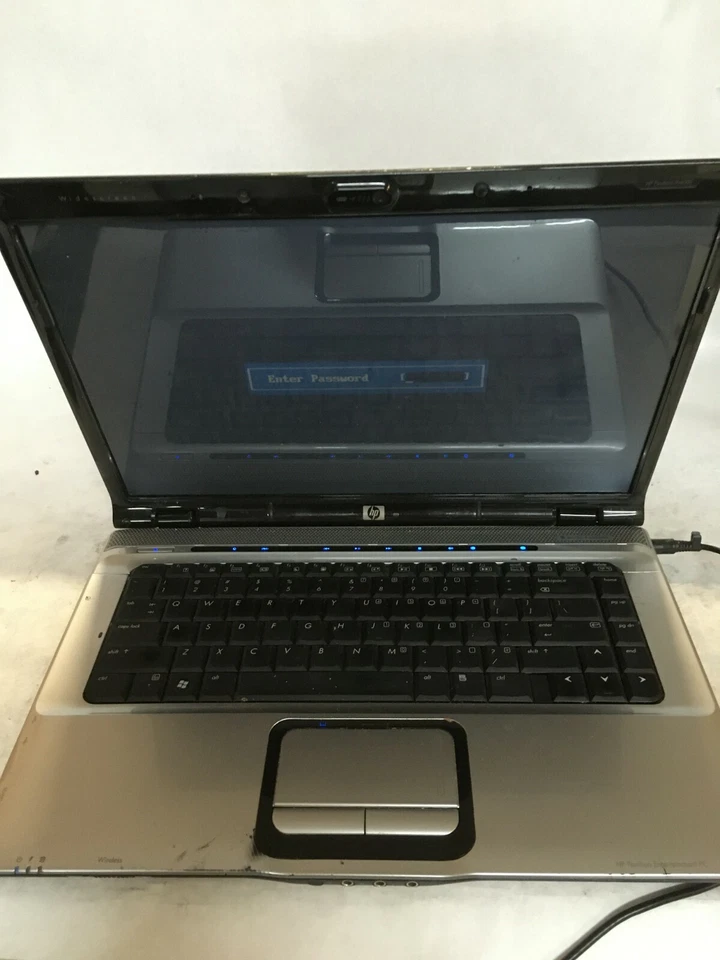HP Pavilion dv6-6c53cl [FOR PARTS] Intel i3 2nd Gen. @2.2 GHz - JZ - Image 1 of 4