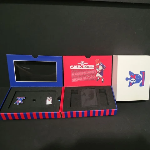 PHILADELPHIA 76ERS Season Ticket Case with Pins / Classic Edition 2019 - 2020 Cover