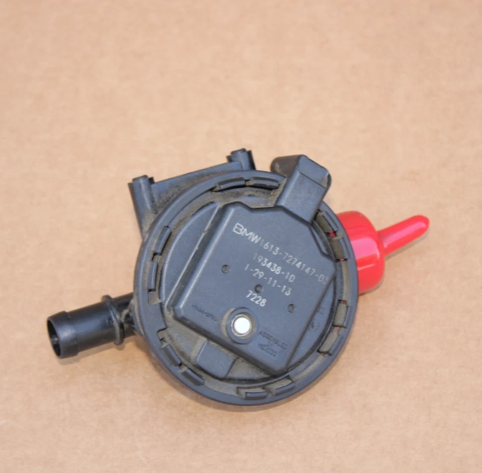 Sensor interruptor de presión detección fugas BMW 535I XDRIVE 640I 2011-2016 7274147 Foto 1 de 4