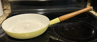 De colección. Sartén de hierro fundido esmaltada con mango de madera Descoware Bélgica 12" Foto 1 de 4