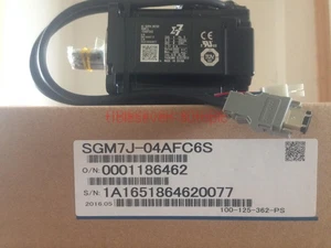 Servomotor Yaskawa SGM7J-04A7C6S nuevo en caja 1 pieza - Imagen 1 de 1