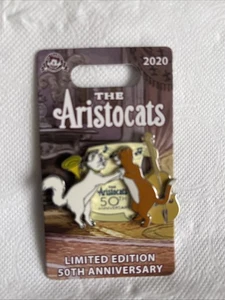Disney The Aristocats 50th Anniversary Duchess Thomas O'Malley Dancing LE Pin - Picture 1 of 2