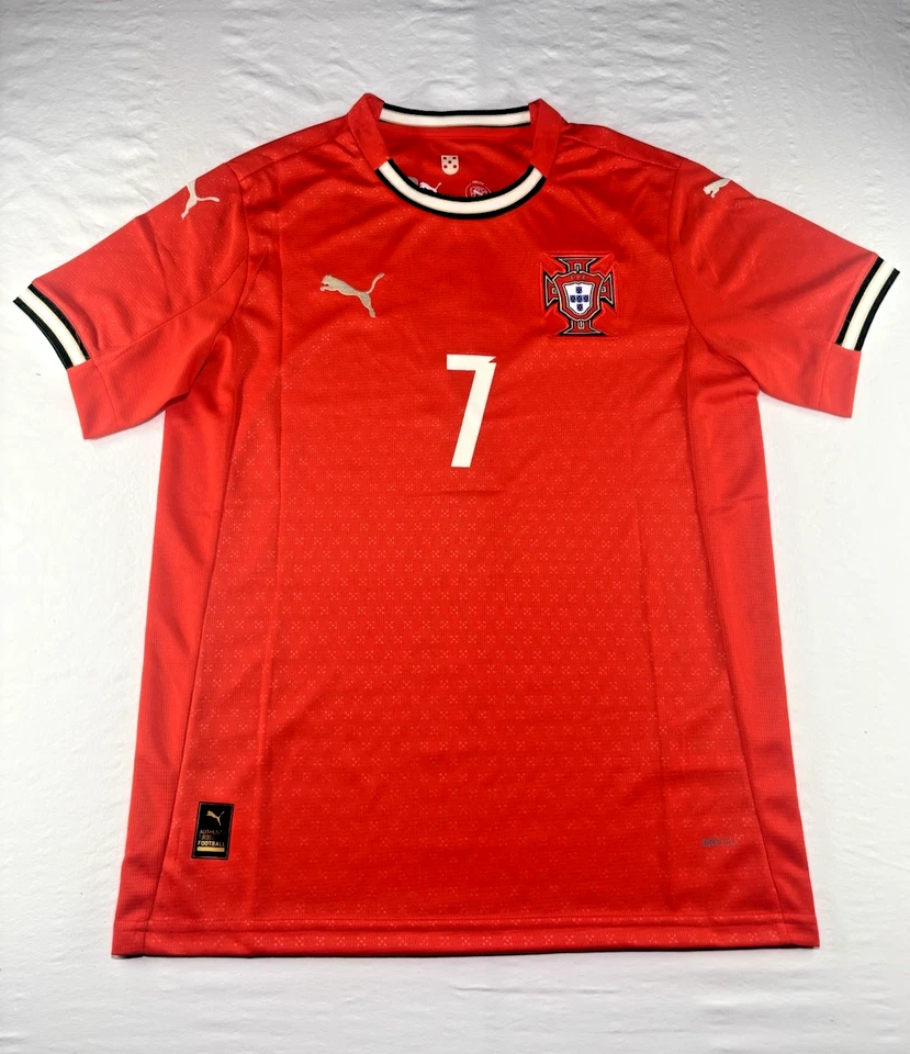 Camiseta deportiva PUMA adulto Portugal Cristiano Ronaldo #7 2025 réplica local Foto 1 de 4