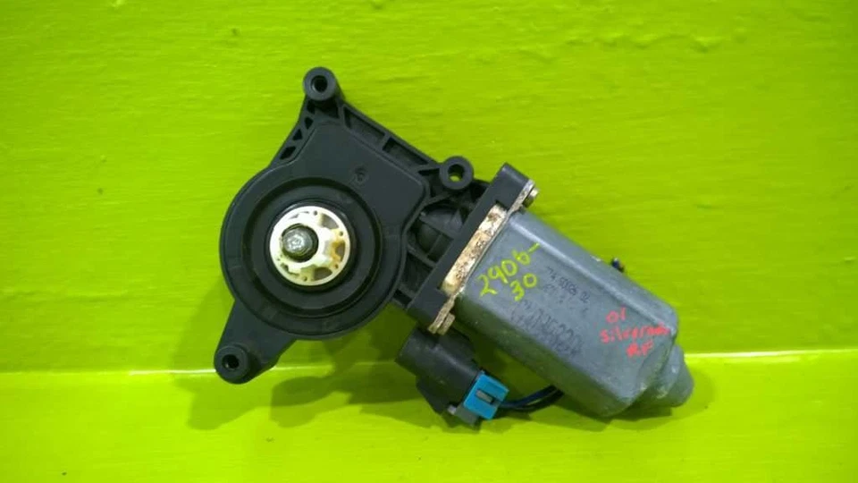 01-07 SILVERADO 2500HD PASSENGER RIGHT FRONT POWER WINDOW MOTOR OEM 2906-30 - Image 1 of 2