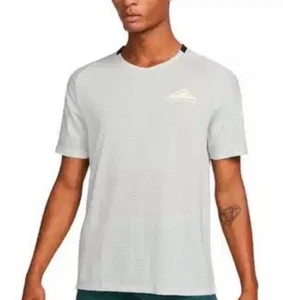 Men’s Nike Dri-FIT Trail Solar Chase T-Shirt Size Medium - Picture 1 of 5