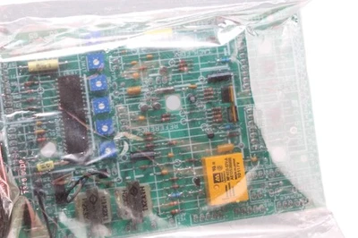 Печатная плата Reliance Electric 0-57100, регулятор для 230 В J5, J6 - Изображение 1 из 4