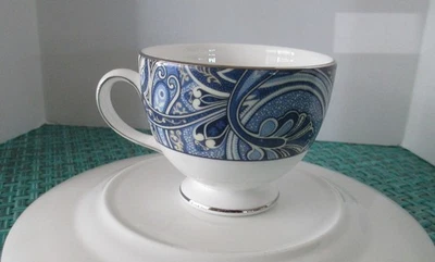 1998 WEDGWOOD Blue Paisley EMPRESS Bone China Footed Tea / Coffee Cup England - Image 1 of 4