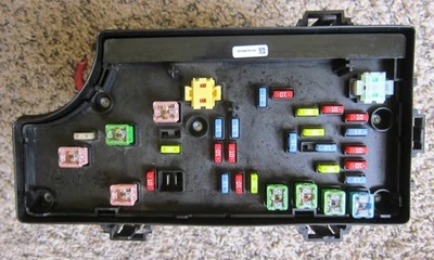 Jeep Patriot/Compass TIPM 2015 usado módulo de alimentación totalmente integrado caja de fusibles Foto 1 de 3