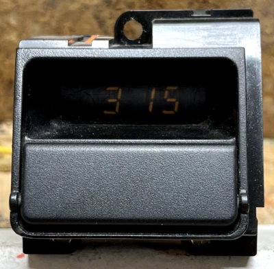 💢 97 98 99 00 01 Honda Prelude Digital Dash Clock Center Panel 8AD315-C Tested Foto 1 de 4