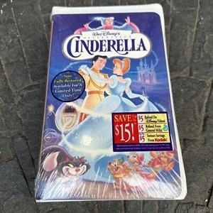 Cinderella VHS Walt Disney Masterpiece Collection 1995 Factory Sealed Walgreens - Picture 1 of 3