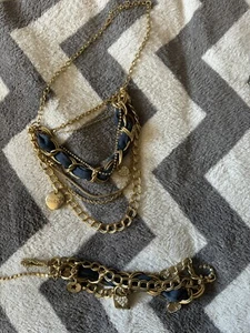 Bebe Klobige Kette Gold und Jeans Herz Statement Halskette und Armband Set - Bild 1 von 1