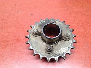  1991 91 SUZUKI LT 80 REAR SPROCKET HUB  - Foto 1 di 2