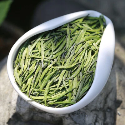 Premium Grade Que She Tea Queshe Sparrow's Tongue Chinese Green Tea 250g - Image 1 of 4