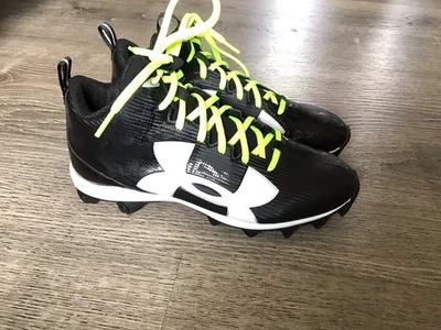 Under Armour Shoes Youth 6 6Y Black White Football Cleats 1286601 001 - Image 1 of 4