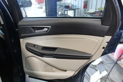 2020 Ford Edge Right Rear Door Panel Tan OEM Used 84000 Miles C25439 Foto 1 de 4