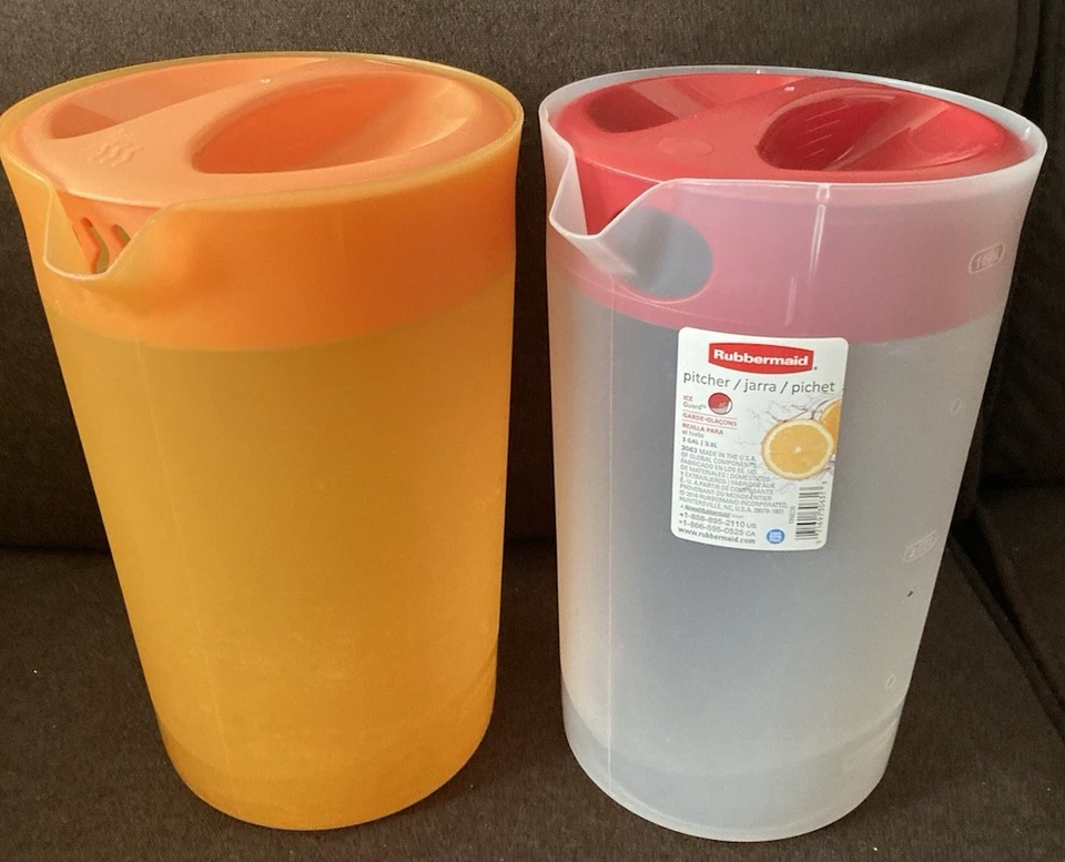 Jarras de plástico Rubbermaid (DOS) - 1 gal. 1 Rojo (Nuevo) 1 Naranja - DE COLECCIÓN Foto 1 de 4