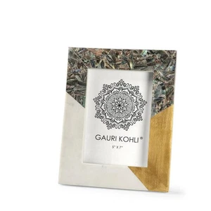 GAURI KOHLI Roshan 5 in. x 7 in. Pearl and Marble Picture Frame - Picture 1 of 8