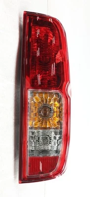 NUEVA LÁMPARA DE LUZ TRASERA LATERAL DE PASAJERO OEM 26550EA825 para Nissan Frontier 2005-2014 Foto 1 de 4