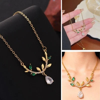 Collar colgante de hojas de corona de laurel piedras de circonita cúbica chapadas en oro joyería Foto 1 de 4