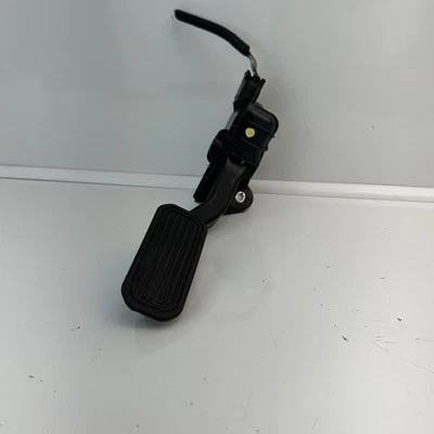 Pedal de acelerador Toyota Sienna 2008-2010 OEM 78120-08020 Foto 1 de 4