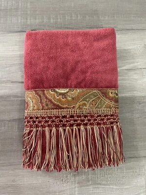 Toalla de baño vintage Avanti bohemia cachemira roja elegante adornada con adornos nueva Foto 1 de 4