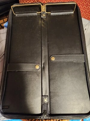 旅行领带盒可容纳多个领带黑色拉链(不包括领带) — 第 1/4 张图片