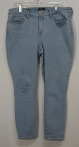 NYDJ For Chicos Skinny Ankle Contour Lift Tuck Stretch Light Wash Blue Jeans 14 - Picture 1 of 7