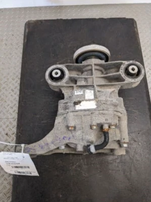 2015-2022 Dodge Charger Rear Axle Differential Carrier 2.62 Ratio 195mm RWD - Image 1 of 4