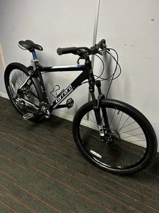 Carrera Vengeance 20”frame 27.5”wheels Disc Brake Front Suspension 24 Gears - Picture 1 of 23