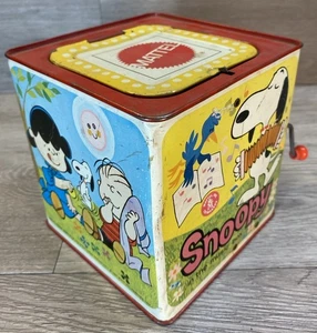 Vintage Mattel 1966 Snoopy in the Music Box Peanuts Jack in the Box - funktioniert - Bild 1 von 5